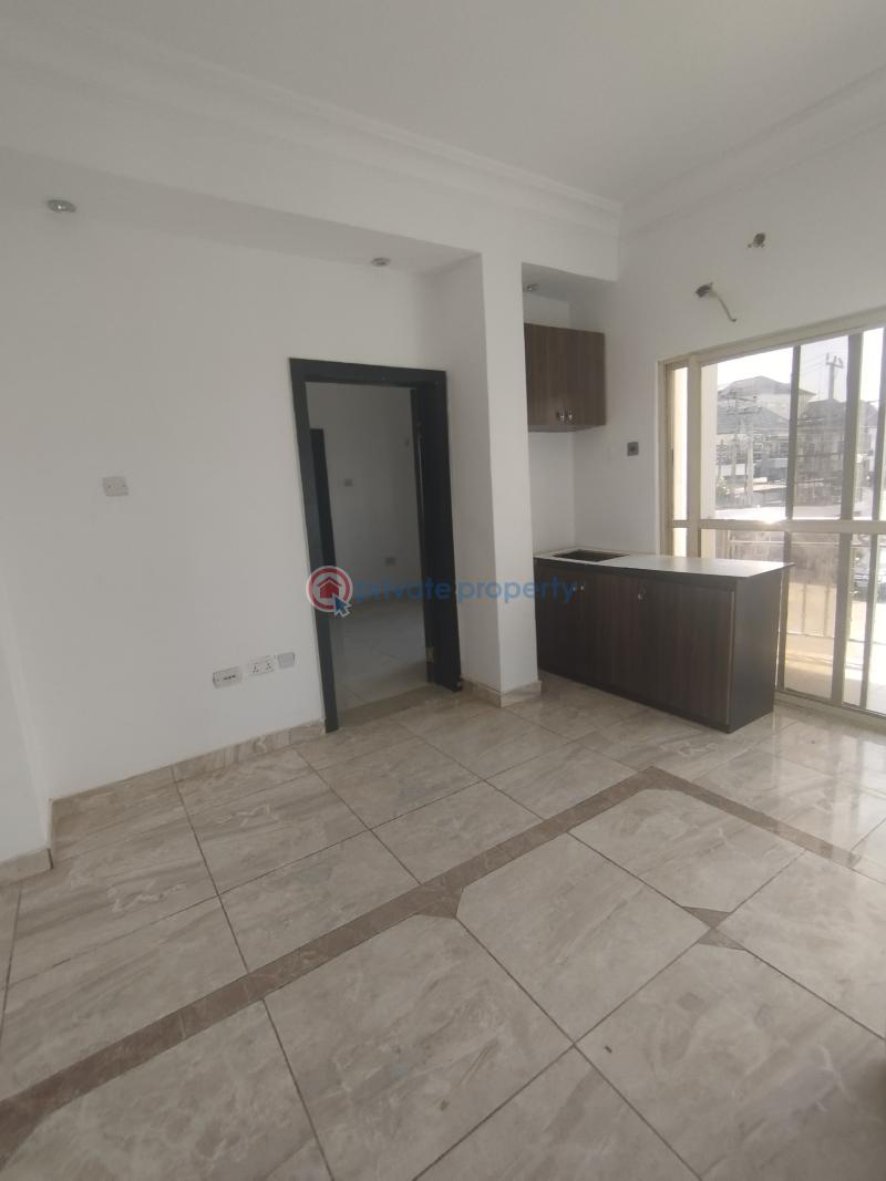 1 bedroom Mini Flat For Rent Estate Osapa London Lekki Lagos - 4