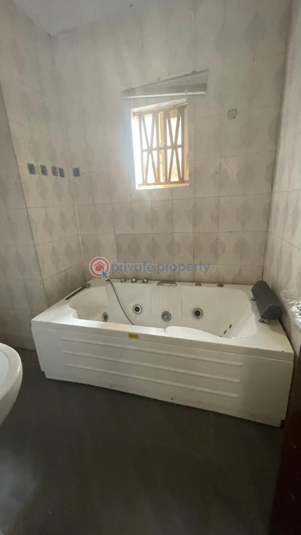 1 bedroom Mini Flat For Rent Oniru Victoria Island Lagos - 9