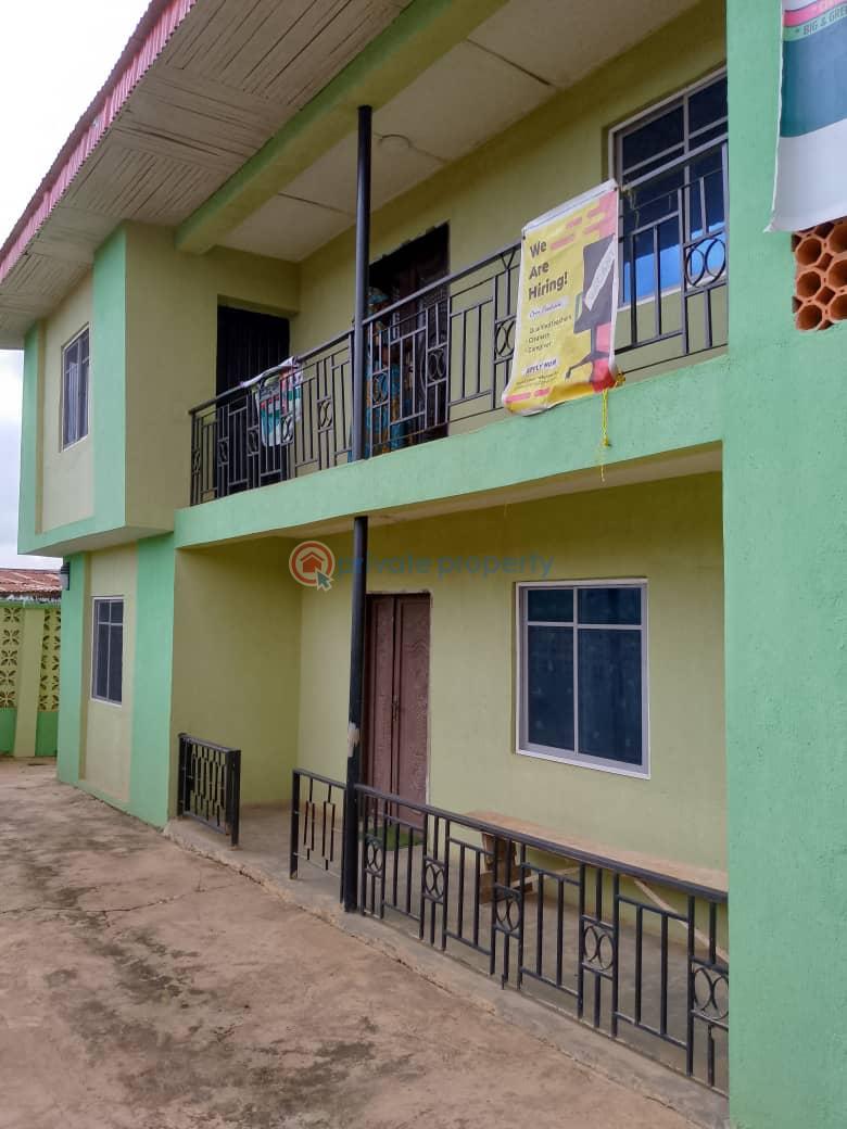 3 bedroom House For Sale Oremeji, Airport Road Alakia Ibadan Oyo - 2