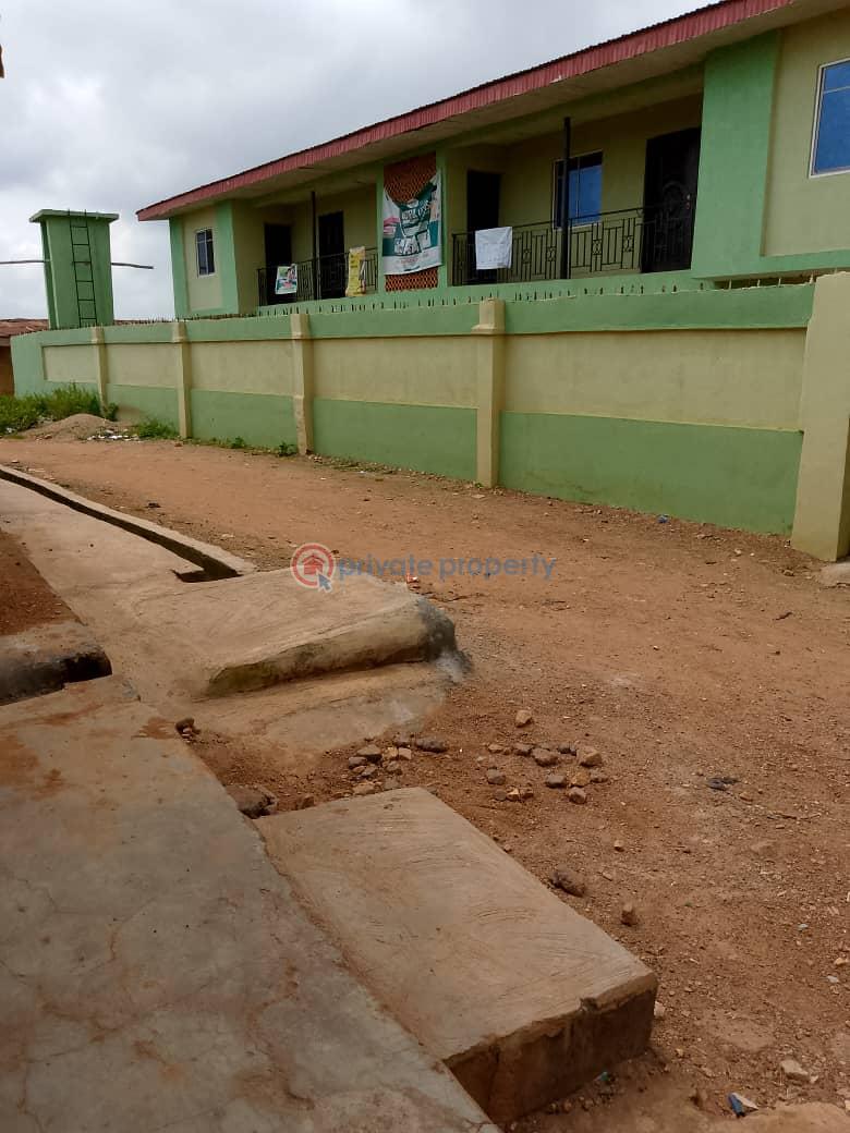 3 bedroom House For Sale Oremeji, Airport Road Alakia Ibadan Oyo - 6