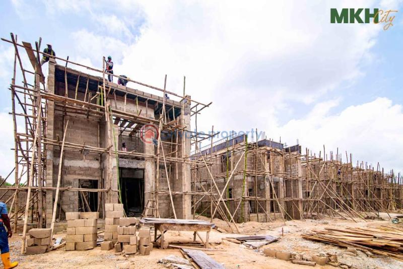 For sale: Mixed use Land At Olunde Scheme, Academy, Off Lagos Ibadan ...