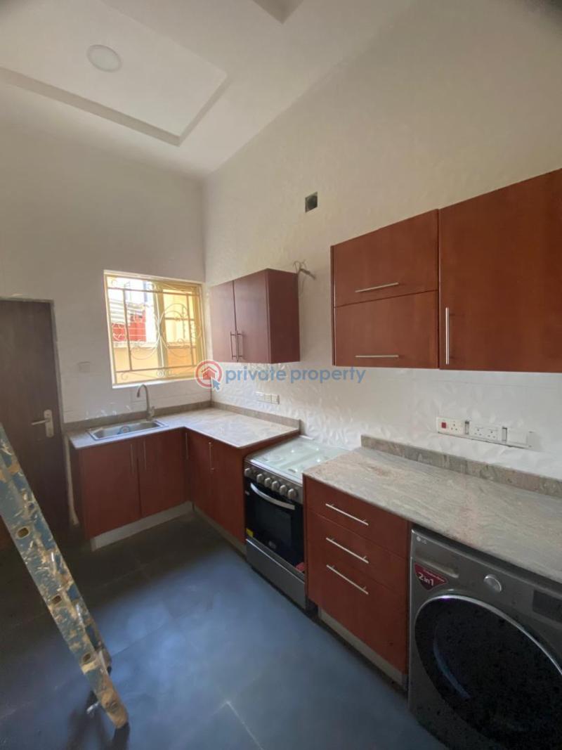 3 bedroom Shared Apartment For Rent Lekki Phase 1 Lagos - 11