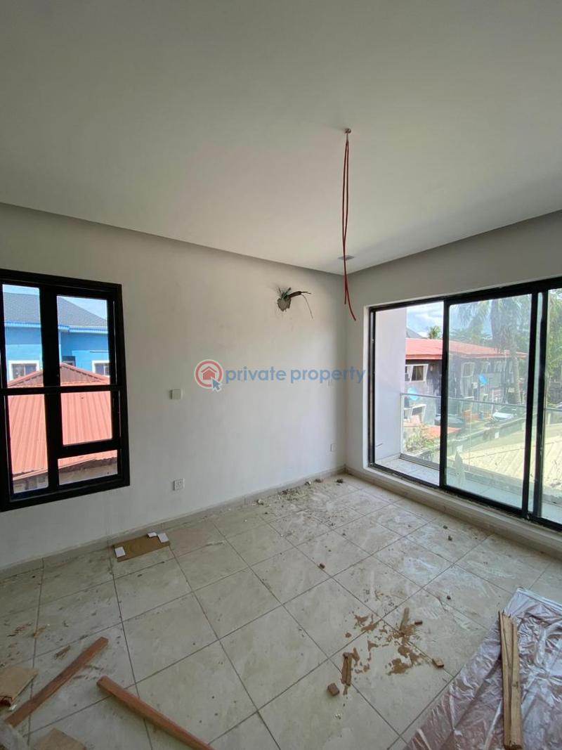 2 bedroom Flat & Apartment For Sale Ologolo Lekki Lagos - 3