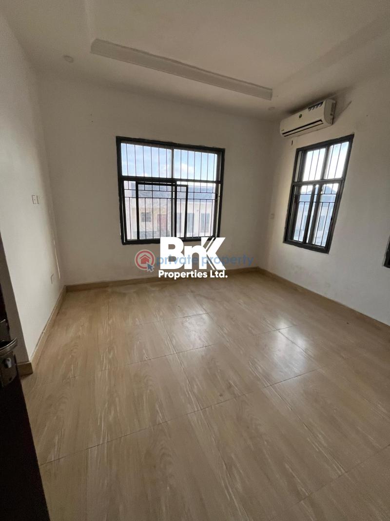 2 bedroom Block Of Flats For Rent Ilasan Lekki Lagos - 8