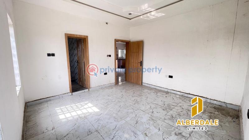 2 bedroom Block Of Flats For Sale Yaba Lagos - 4
