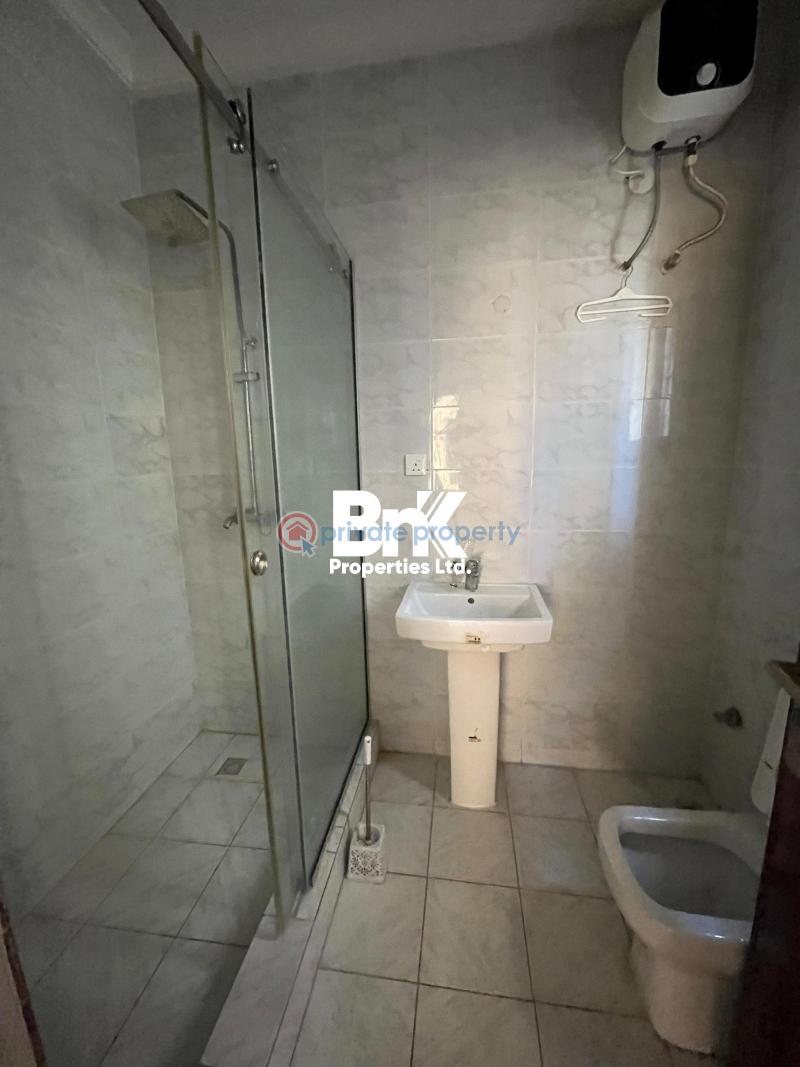 2 bedroom Block Of Flats For Rent Ilasan Lekki Lagos - 3