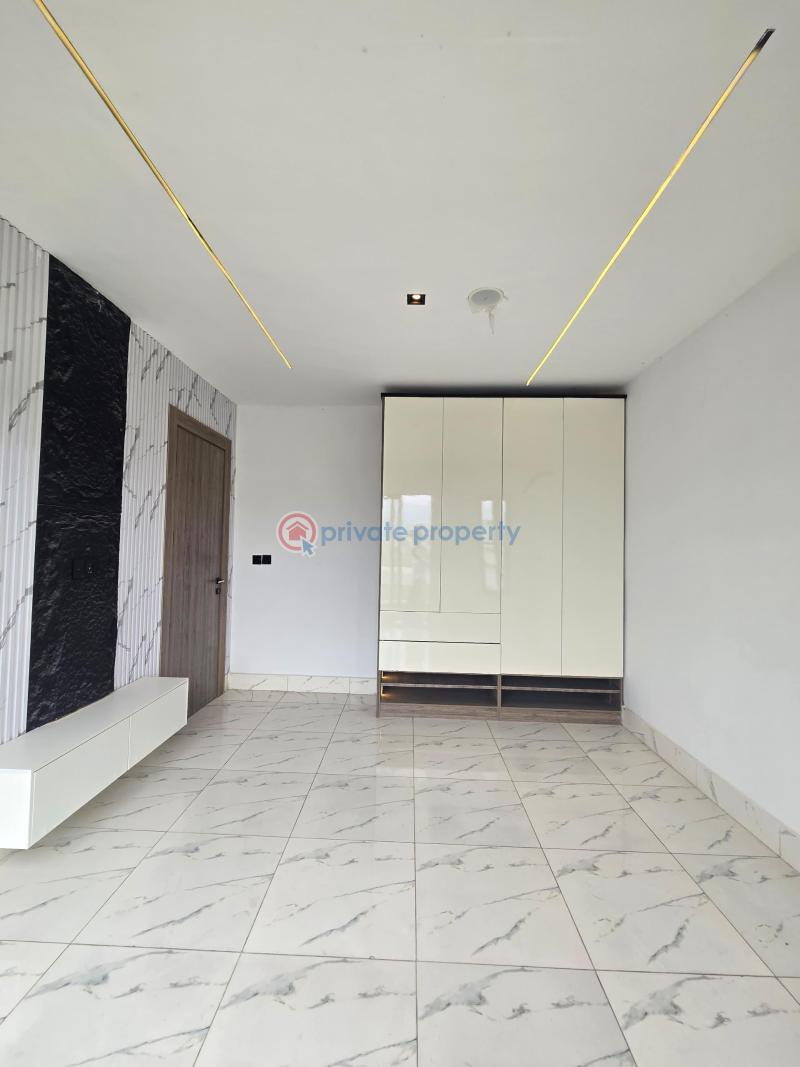 2 bedroom Self Contain For Sale Lekki Phase 1 Lagos - 13