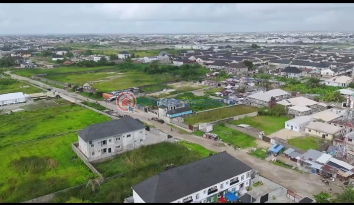 2 bedroom Block Of Flats For Sale This House Is Close To Lagos Business School. Monastery Road Sangotedo Lagos - 5