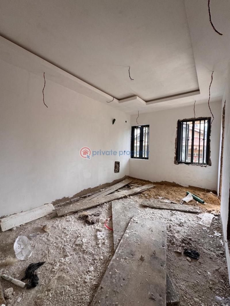 2 bedroom Flat & Apartment For Sale Yaba Lagos - 0