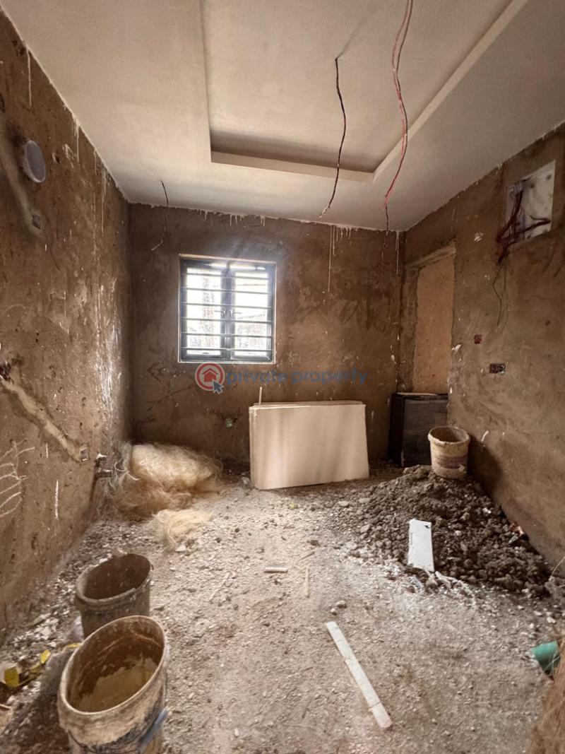 2 bedroom Flat & Apartment For Sale Yaba Lagos - 5