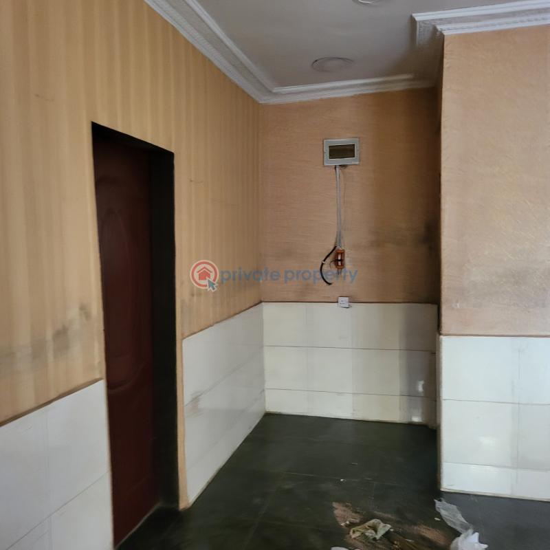 2 bedroom Block Of Flats For Rent Anipole Soluyi Gbagada Lagos - 5