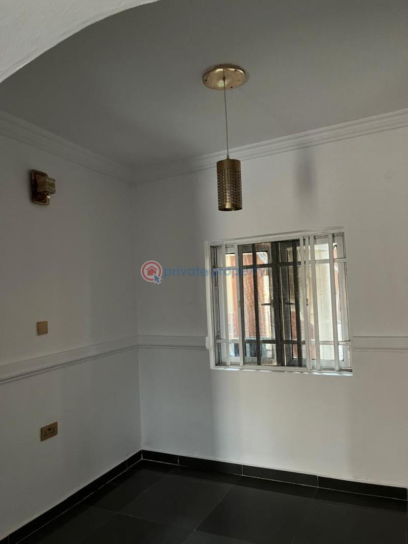 2 bedroom Block Of Flats For Rent Akoto Zone B Elebu Akala Express Ibadan Oyo - 11