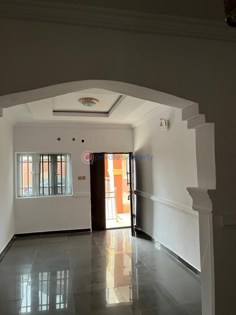 2 bedroom Block Of Flats For Rent Akoto Zone B Elebu Akala Express Ibadan Oyo - 1