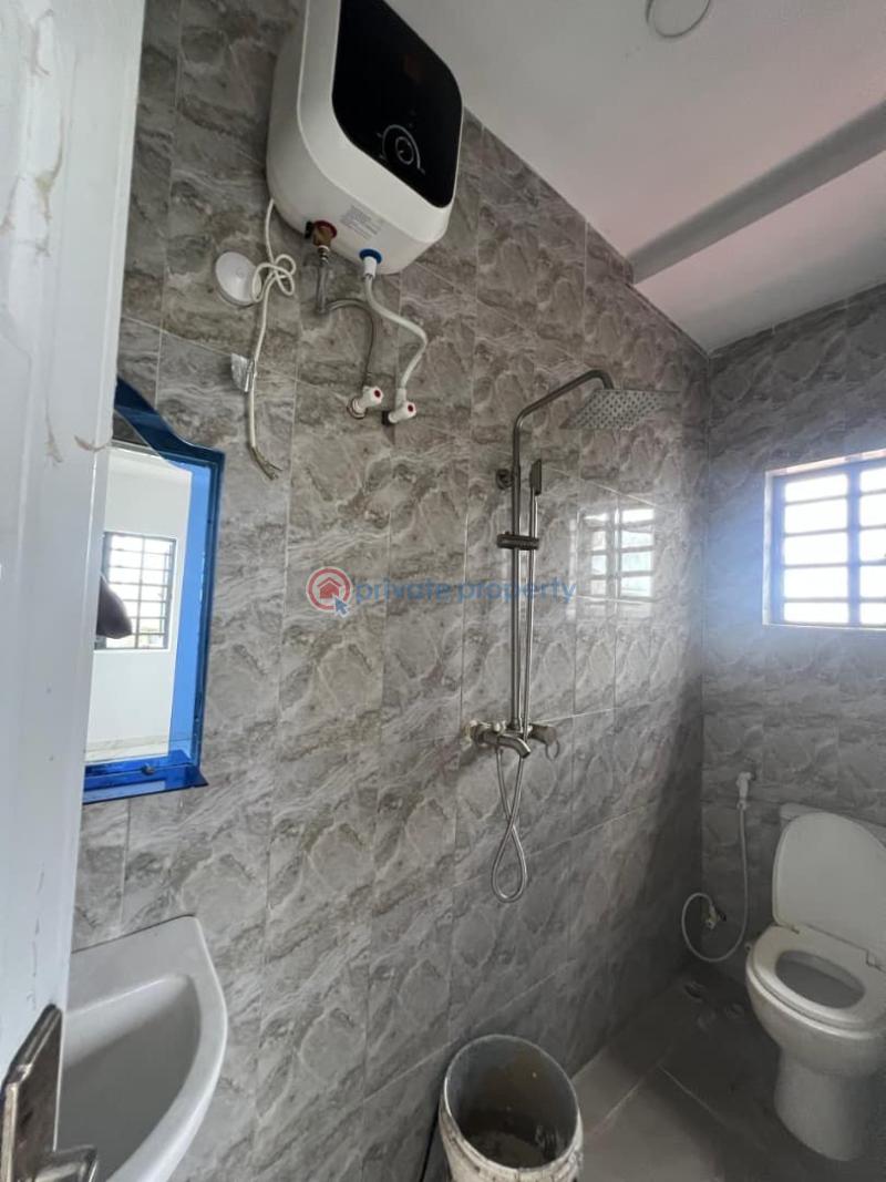 Modern 2-bedroom flat to let - 6 2 bedroom Block Of Flats For Rent Success Estate, Asaka 1 Akala Express Ibadan Oyo - 6