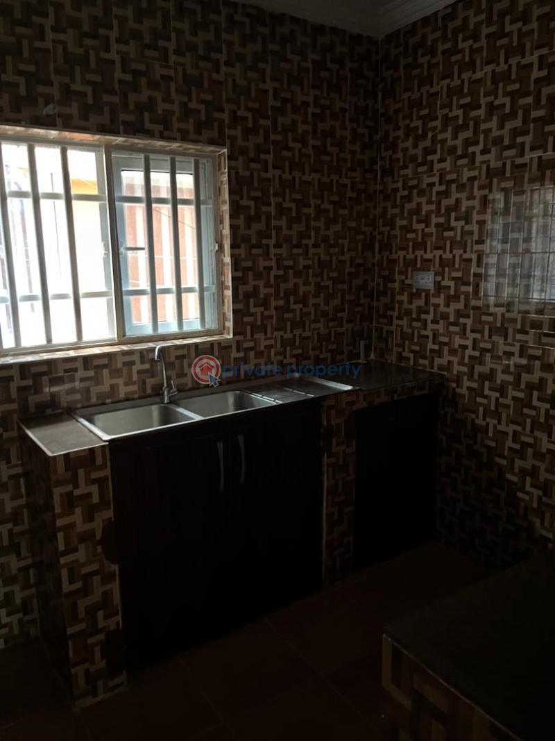 2 bedroom Block Of Flats For Rent Akoto Zone B Elebu Akala Express Ibadan Oyo - 5
