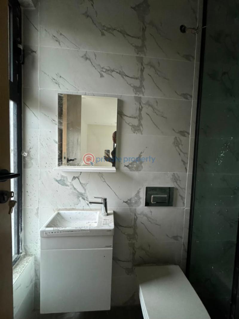 2 bedroom Maisonette For Sale Lekki Phase 1 Lagos - 3