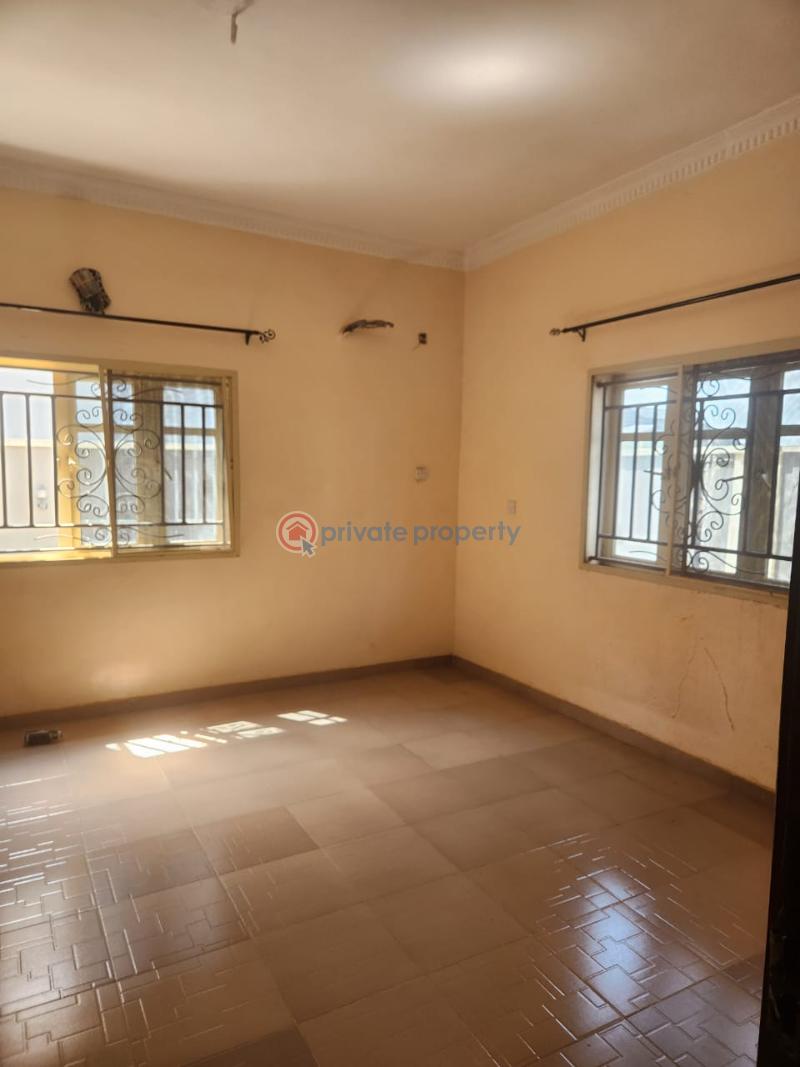2 bedroom Block Of Flats For Rent Behind Christ High School, After Ashipa Akala Express Ibadan Oyo - 3