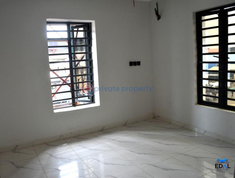 3 bedroom Flat & Apartment For Sale Pedro Gbagada Lagos - 4