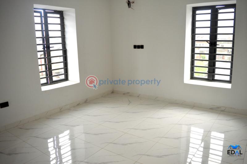 3 bedroom Flat & Apartment For Sale Pedro Gbagada Lagos - 6