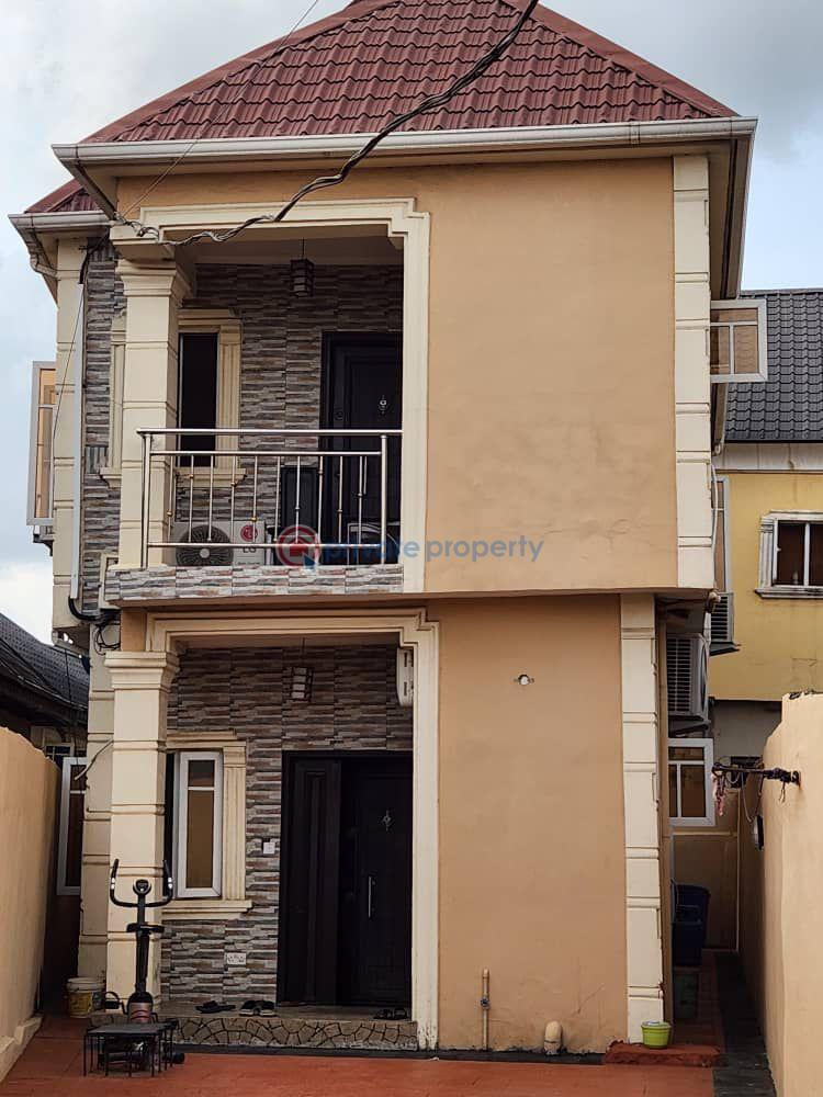 3 bedroom Detached Duplex For Sale Brown Gbagada Lagos