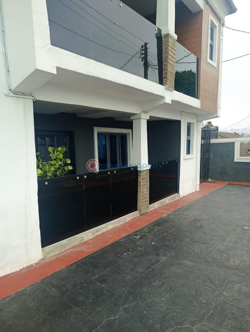 3 bedroom Block Of Flats For Rent Alexander, Johnson Awe Oluyole Estate Ibadan Oyo - 2