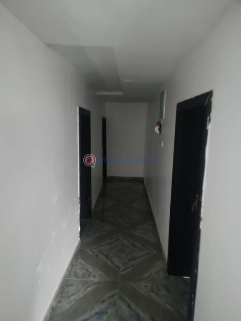 3 bedroom Block Of Flats For Rent Alexander, Johnson Awe Oluyole Estate Ibadan Oyo - 9