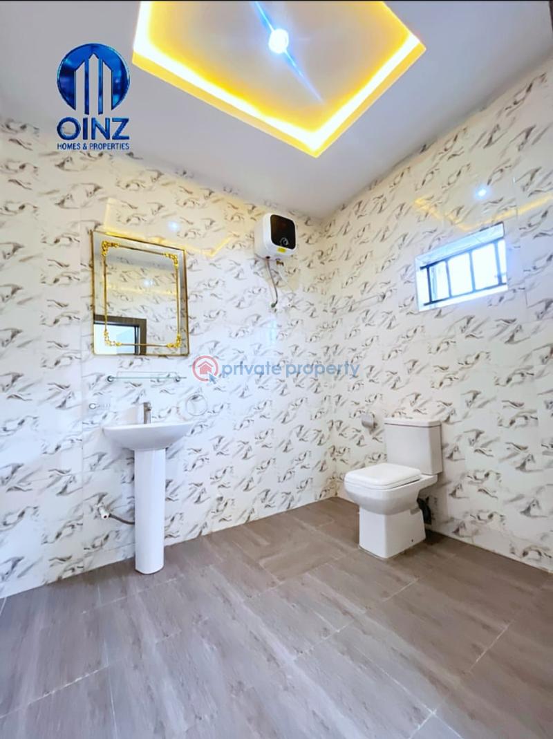 3 bedroom Block Of Flats For Sale Merridean Estate Eputu Ibeju-Lekki Lagos - 2
