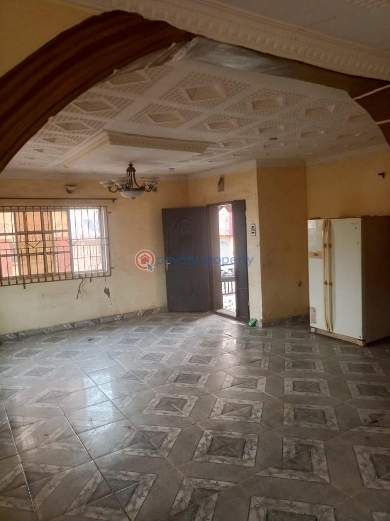 3 bedroom Block Of Flats For Rent Alafia Estate (opposite Liberty Academy School), Taska Area, Akala Expressway, Ibadan. Akala Express Ibadan Oyo
