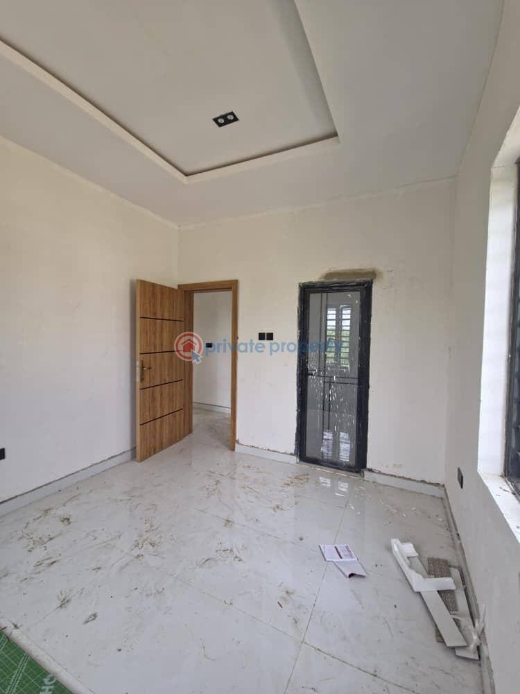House For Sale Alalubosa Gra Phase 2, Ibadan Ibadan Oyo - 16