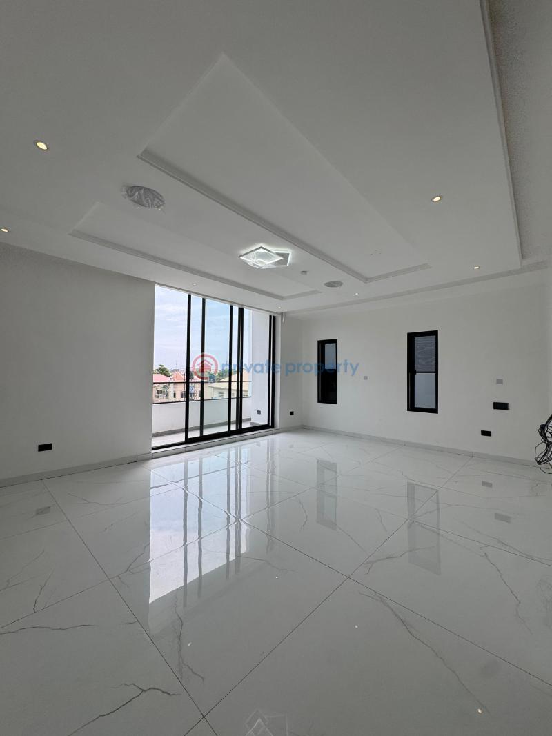 Modern 4  bedroom fully detached with en-suite rooms. - 25 4 bedroom Detached Duplex For Sale Lekki Phase 1 Lagos - 25