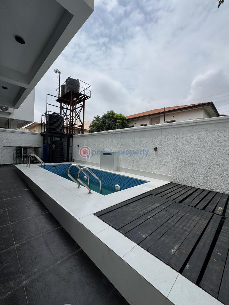 Modern 4  bedroom fully detached with en-suite rooms. - 9 4 bedroom Detached Duplex For Sale Lekki Phase 1 Lagos - 9