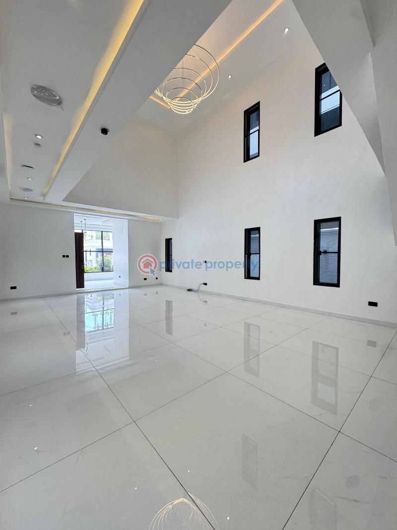 Modern 4  bedroom fully detached with en-suite rooms. - 24 4 bedroom Detached Duplex For Sale Lekki Phase 1 Lagos - 24