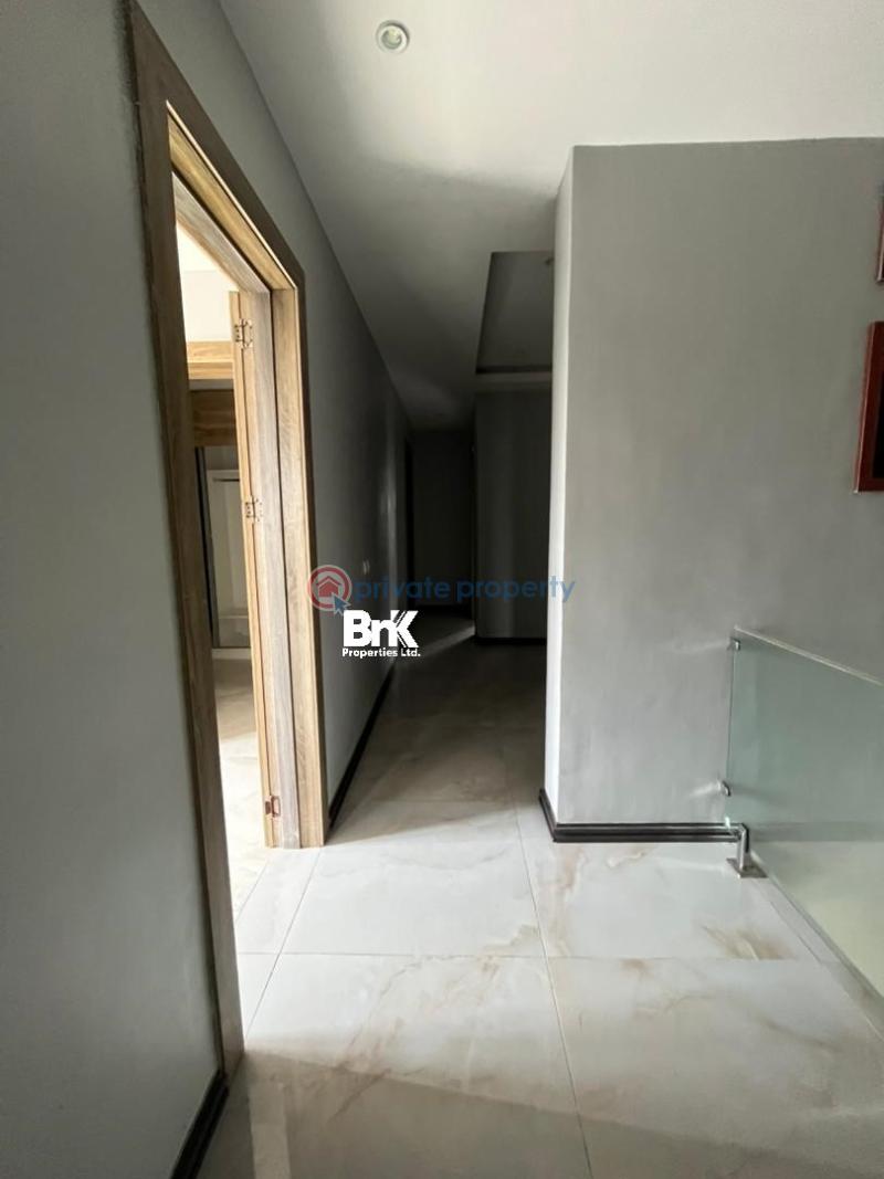 Modern 4-bedroom maisonette with a room bq - 10 4 bedroom Block Of Flats For Sale Lekki Phase 1 Lagos - 10