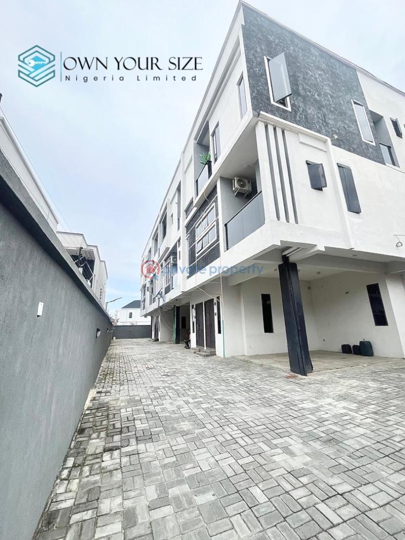 4 bedroom Flat & Apartment For Sale Ologolo Lekki Lagos - 0