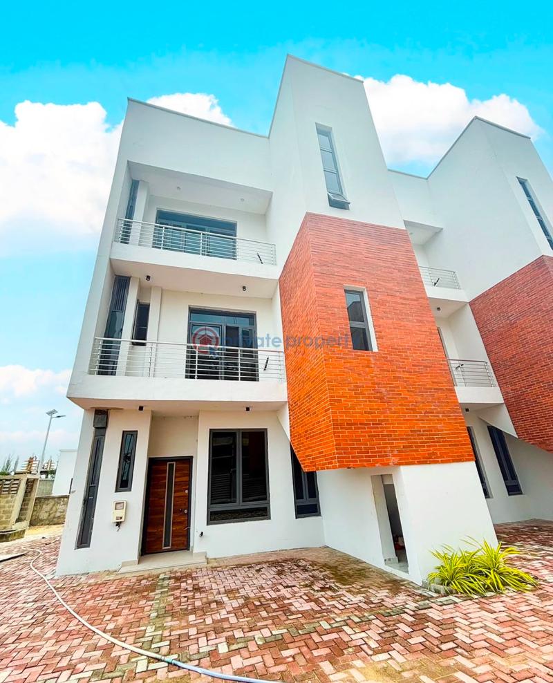 4 bedroom Terraced Duplex For Sale Secure Estate At Lekki Phase 1 Lekki Phase 1 Lagos - 1