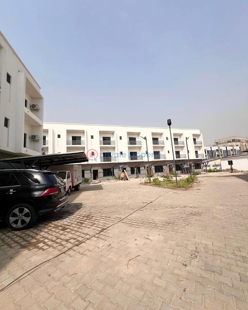 4 bedroom Terraced Duplex For Sale Jahi Abuja Phase 2  - 4