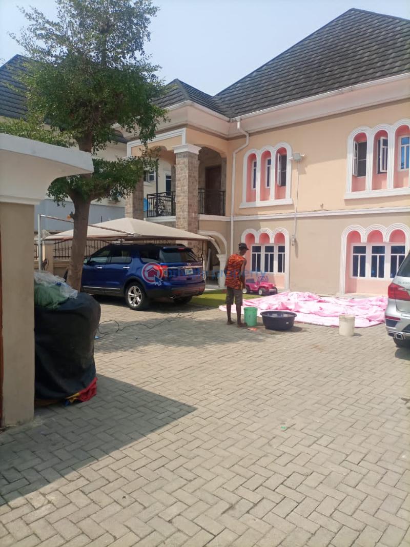 5 bedroom Detached Duplex For Sale Okota Isolo Lagos
