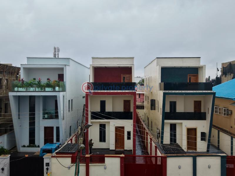 5 bedroom Flat & Apartment For Sale Ogudu GRA Lagos - 8