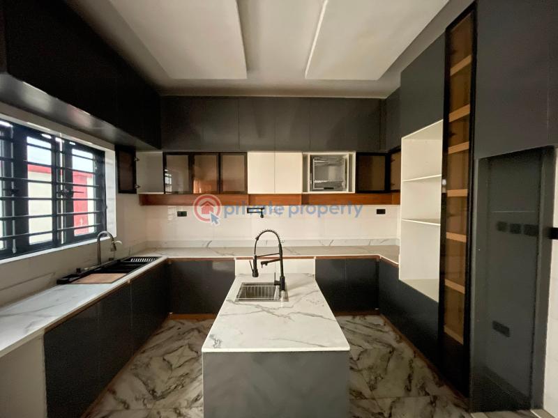 5 bedroom Flat & Apartment For Sale Ogudu GRA Lagos - 17