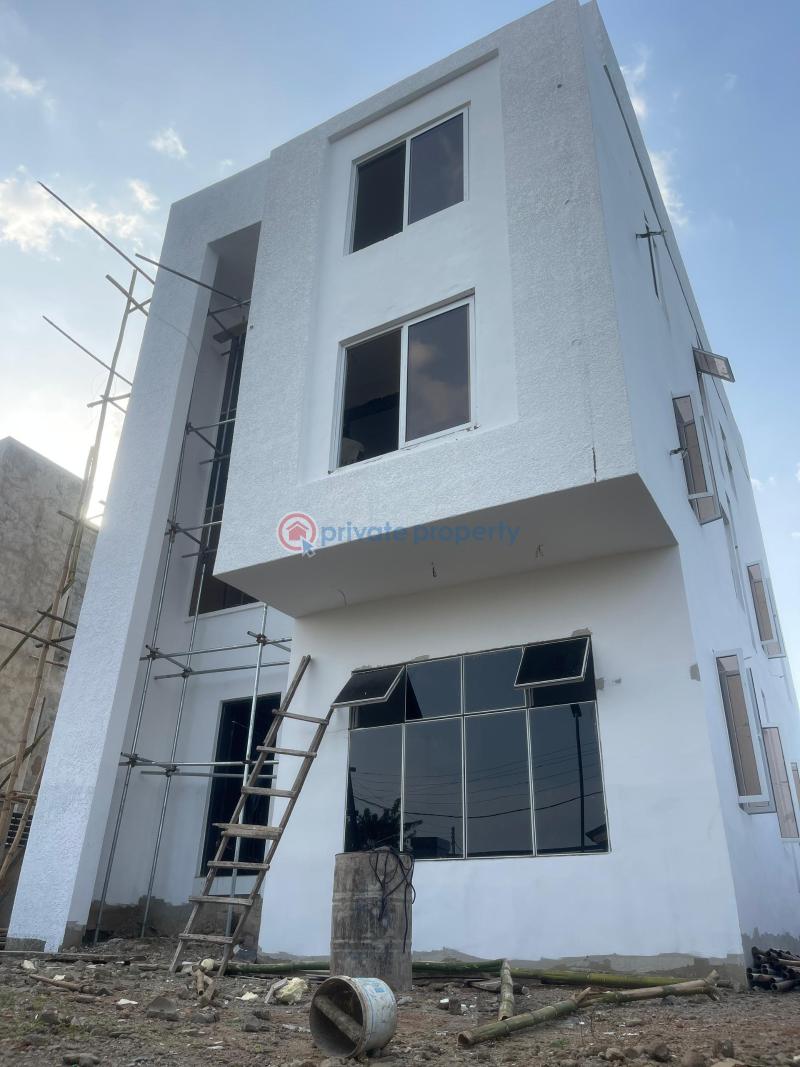 4 bedroom Penthouse For Sale Kolapo Ishola Gra Akinyele Ibadan Oyo - 1