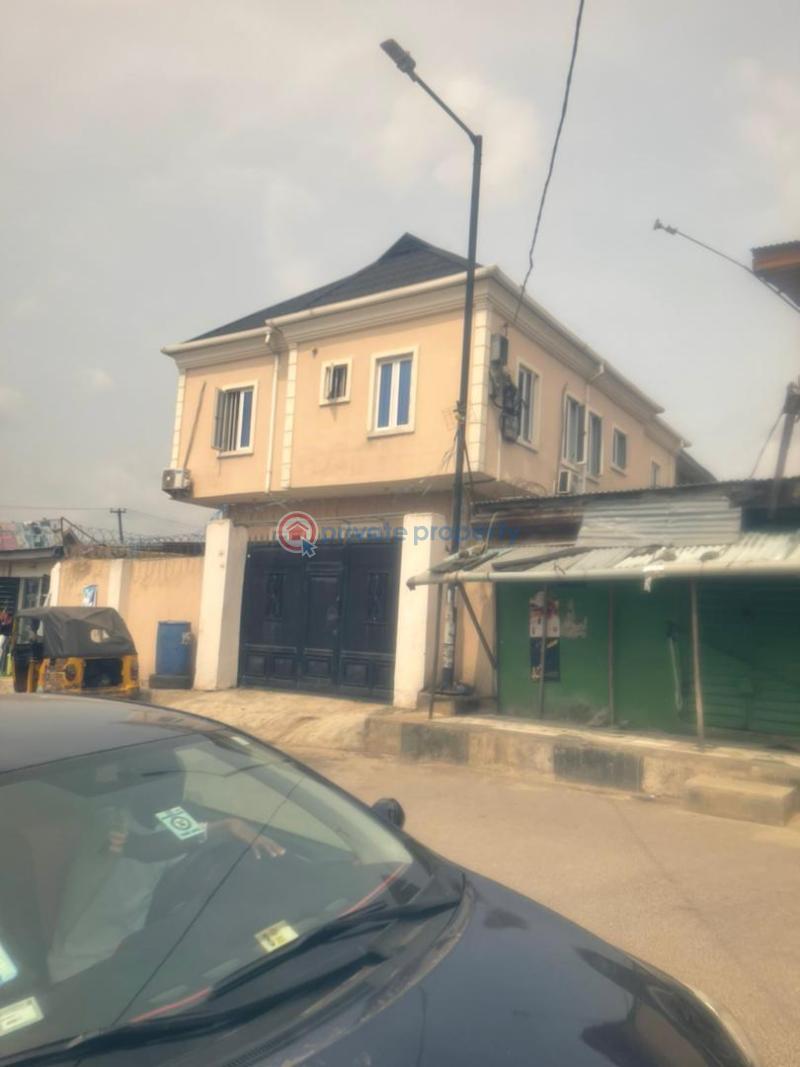 3 bedroom Block Of Flats For Sale Berger Ojodu Lagos
