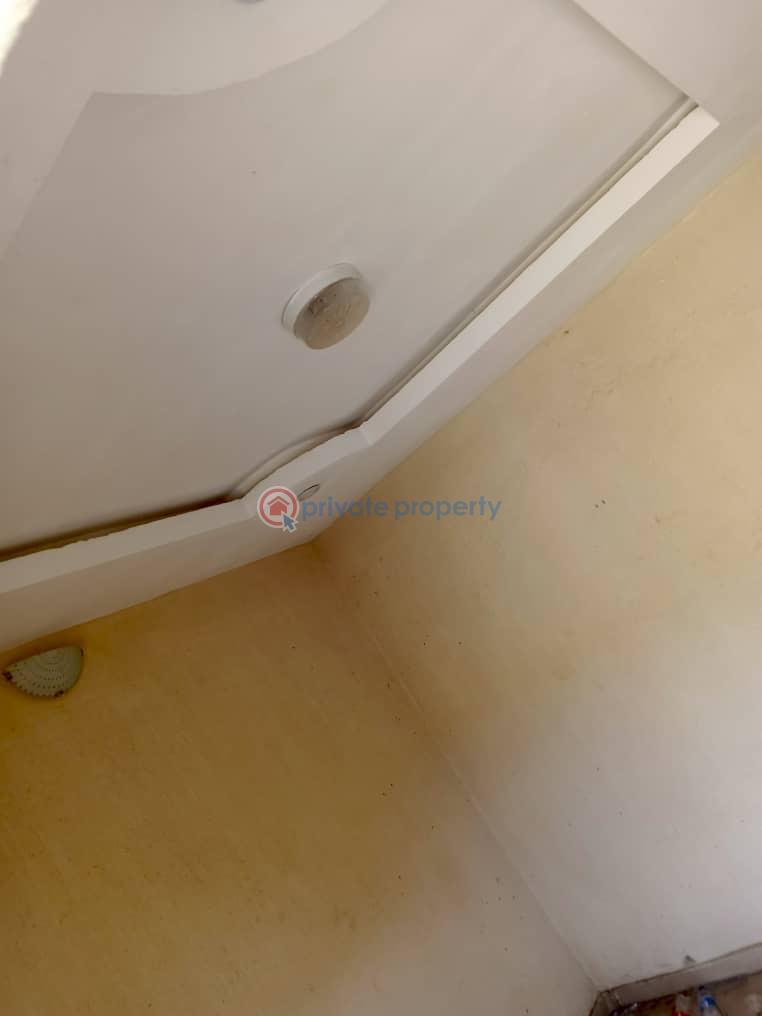 Block Of Flats For Rent Asaju Estate Very Close To Ayegoro Junction Liberty Academy Road Opposite Taska Filling Station Akala Express Ibadan Oyo - 0