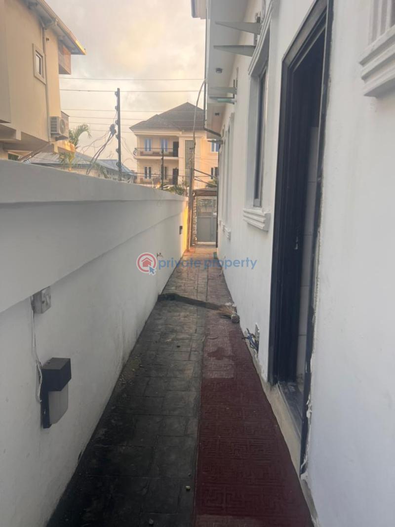 4 bedroom Semi detached Duplex For Rent Chevron Drive Lekki Lagos - 18
