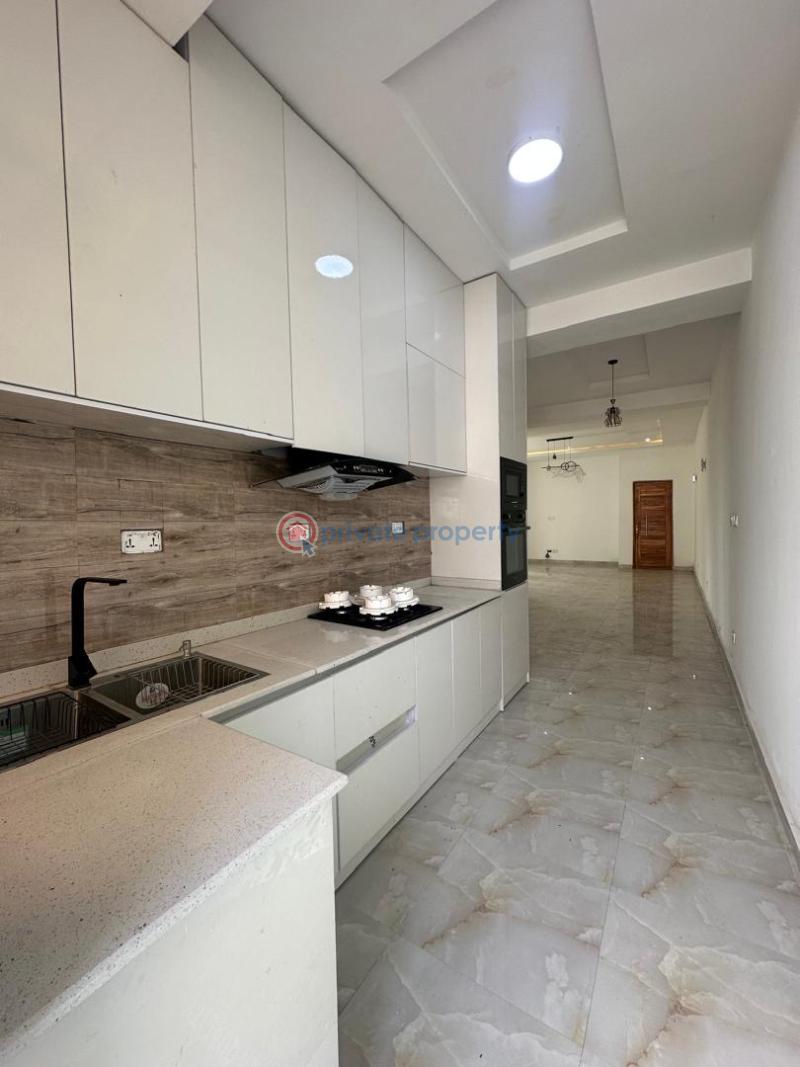 2 bedroom Block Of Flats For Sale Chevron Lekki Lagos - 4