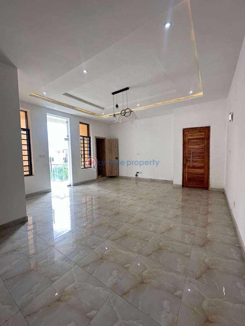 2 bedroom Block Of Flats For Sale Chevron Lekki Lagos - 2