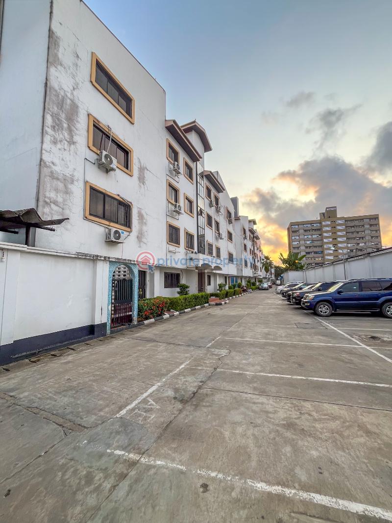 3 bedroom Flat & Apartment For Rent Oju Olobun Victoria Island Lagos - 0