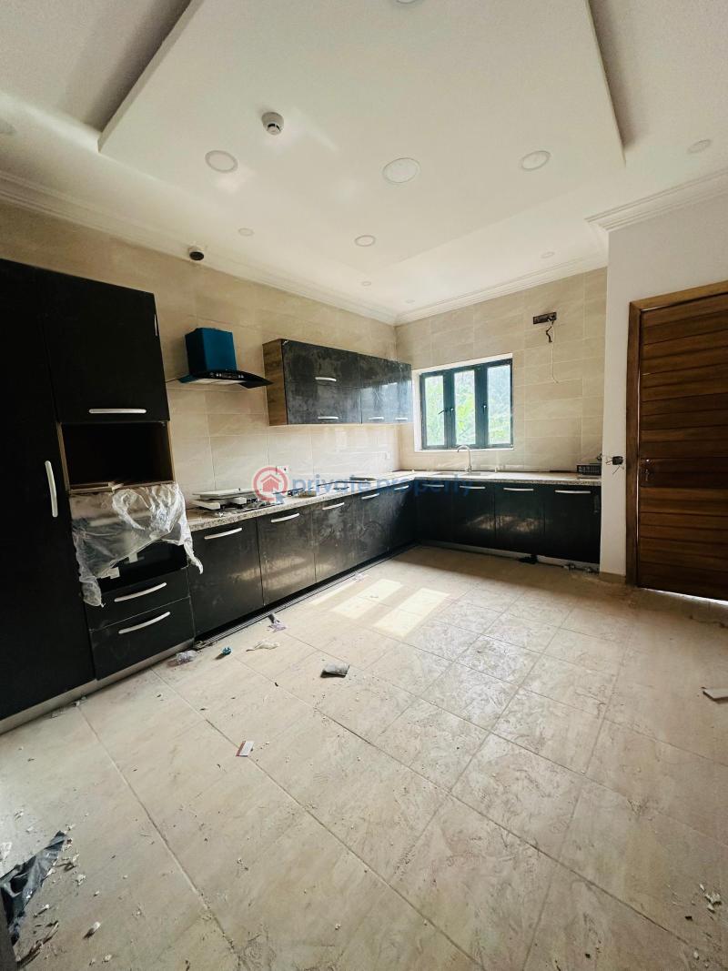 4 bedroom Commercial Property For Rent Ikeja GRA Lagos - 4