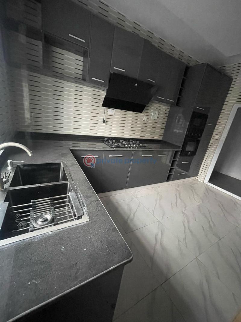 House For Rent Location: Ire Akari Estate, Off Akala Express, Ibadan Akala Express Ibadan Oyo - 1