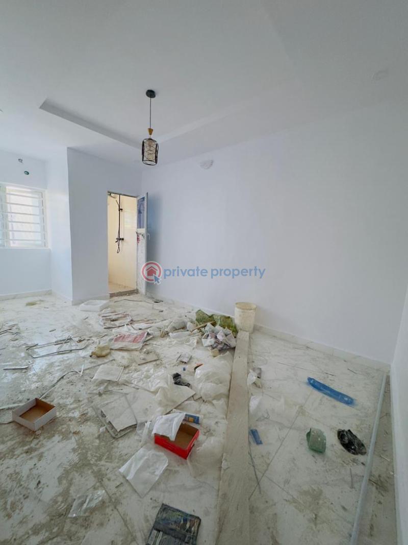 1 bedroom Mini Flat For Sale Yaba Lagos - 4