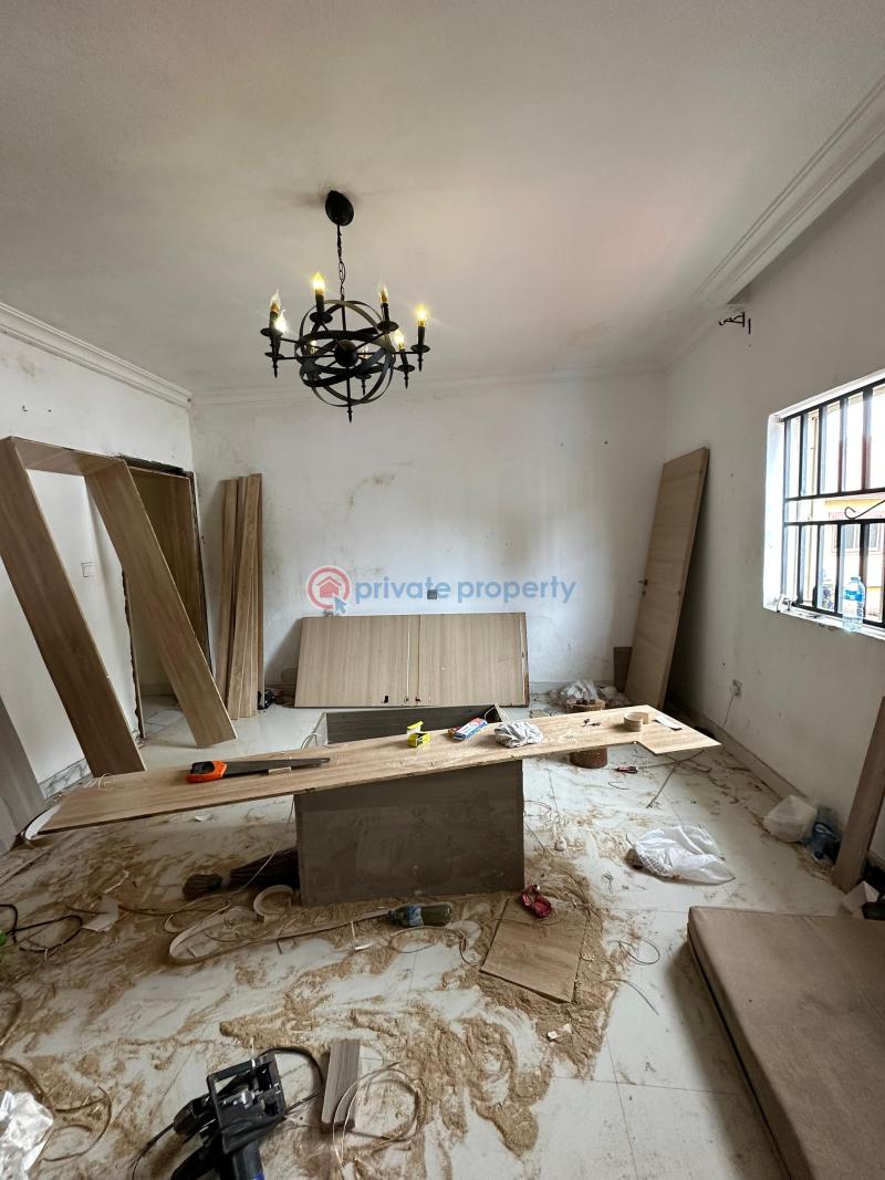 Modern studio apartment (still under renovation ) - 2 1 bedroom Studio Apartment For Rent Lekki Phase 1 Lagos - 2